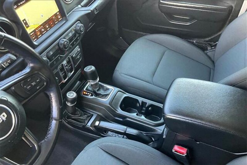 Used 2021 Jeep Gladiator WillysImage 17
