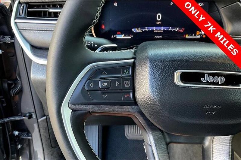 Used 2025 Jeep Grand Cherokee LimitedImage 18