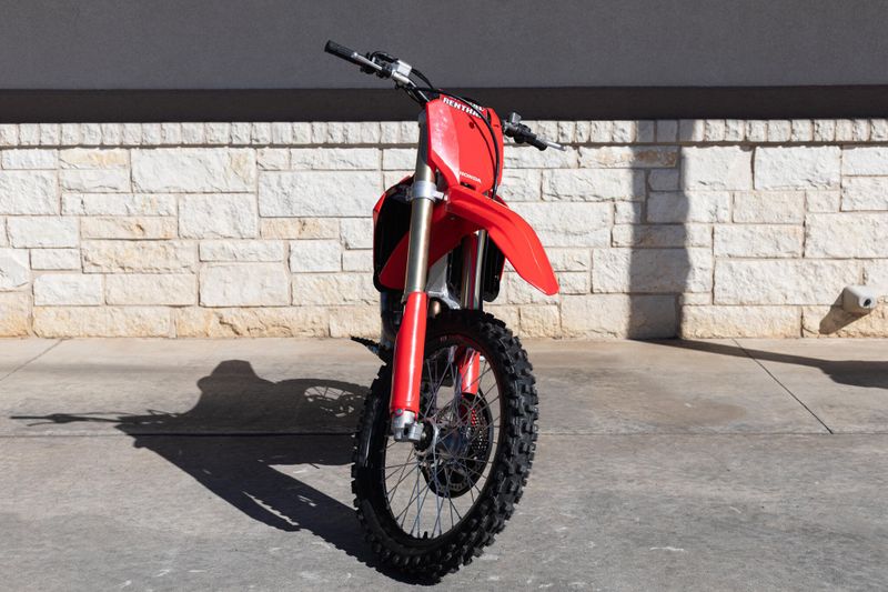 2025 Honda CRF450R RED Image 5
