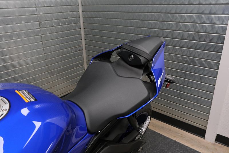 NEW 2026 YAMAHA YZF-R1 Image 14