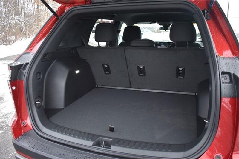 Used 2026 Chevrolet Equinox LTImage 16