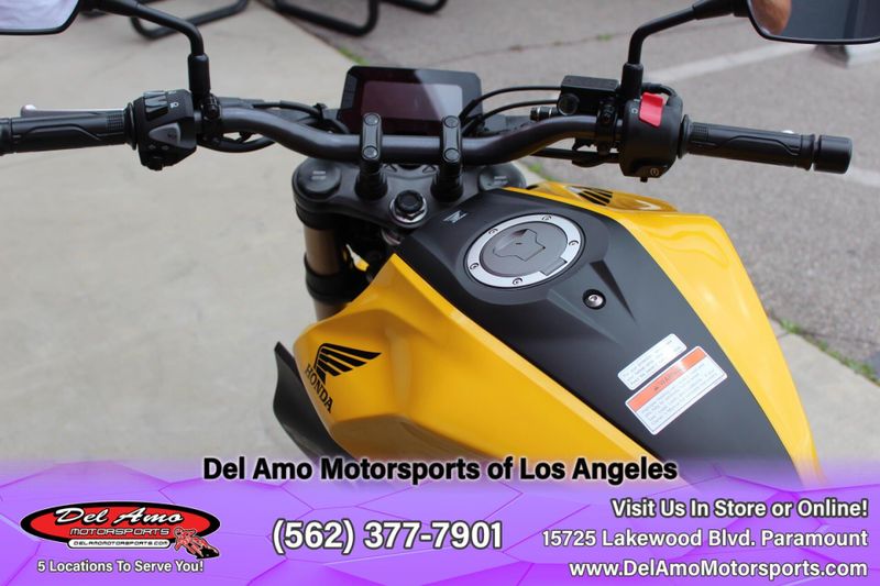 New 2025 Honda CB300R ABS Image 4