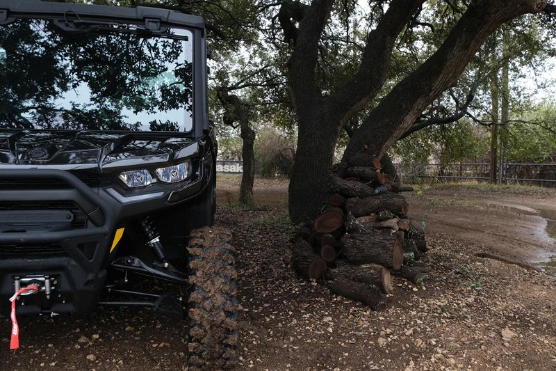 2025 Can-Am DEFENDER MAX LONE STAR CAB HD10 STEALTH BLACKImage 22