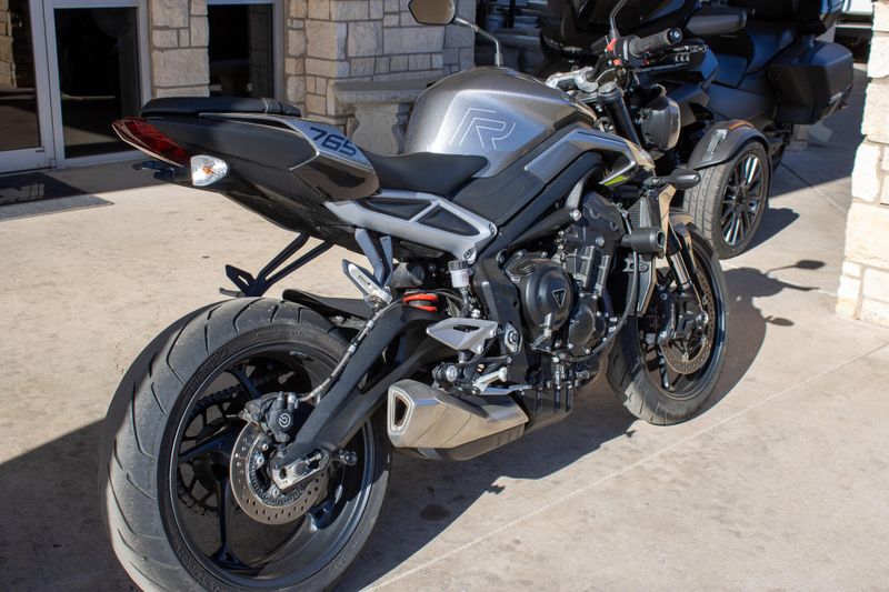USED 2024 TRIUMPH STREET TRIPLE 765 R Image 10