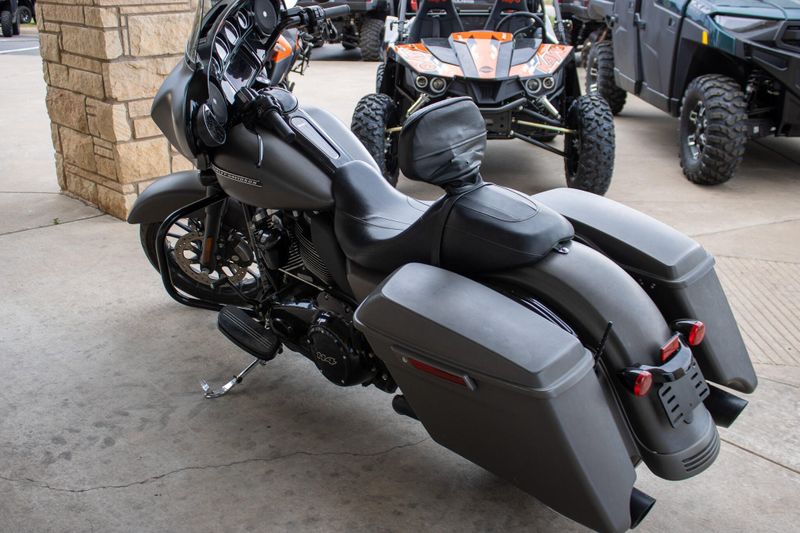 USED 2019 HARLEY STREET GLIDE SPECIAL Image 8