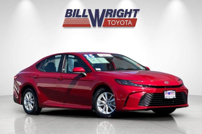 Used 2025 Toyota Camry LEImage 1
