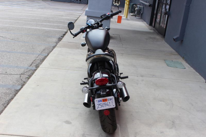 2022 Triumph Bonneville Bobber (Euro 5a) Base Image 2