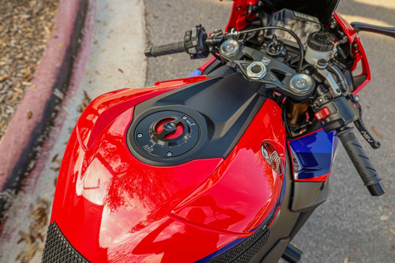 USED 2022 HONDA CBR1000RR ABS Image 6