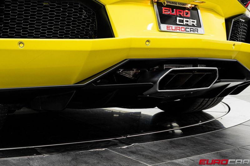2015 Lamborghini Aventador *FRONT AXLE LIFT * IMMACULATE CONDITION*Image 20