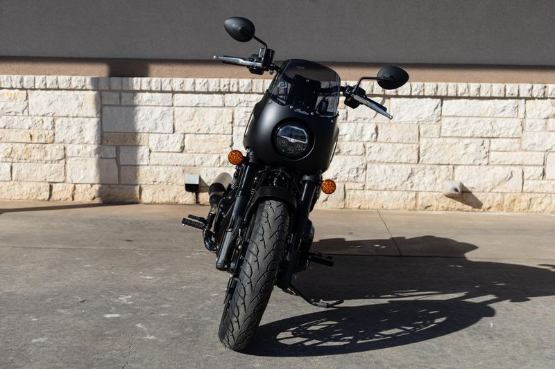 2025 Indian Motorcycle SPORT CHEIF BLACK SMOKE Image 4