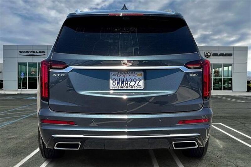 Used 2021 Cadillac XT6 Premium LuxuryImage 3