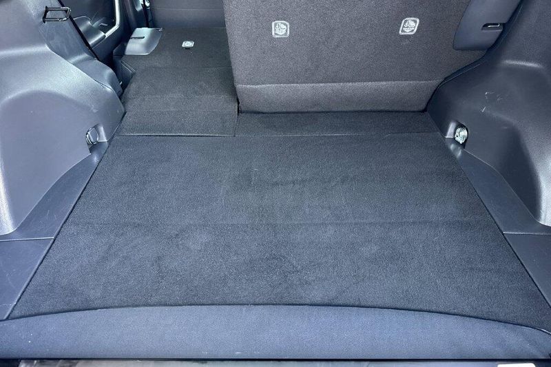 Used 2025 Toyota RAV4 XLEImage 14
