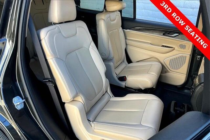 Used 2021 Jeep Grand Cherokee L LimitedImage 26