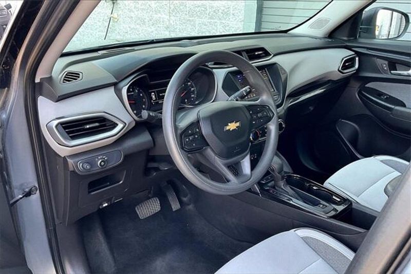 Used 2021 Chevrolet Trailblazer LSImage 14