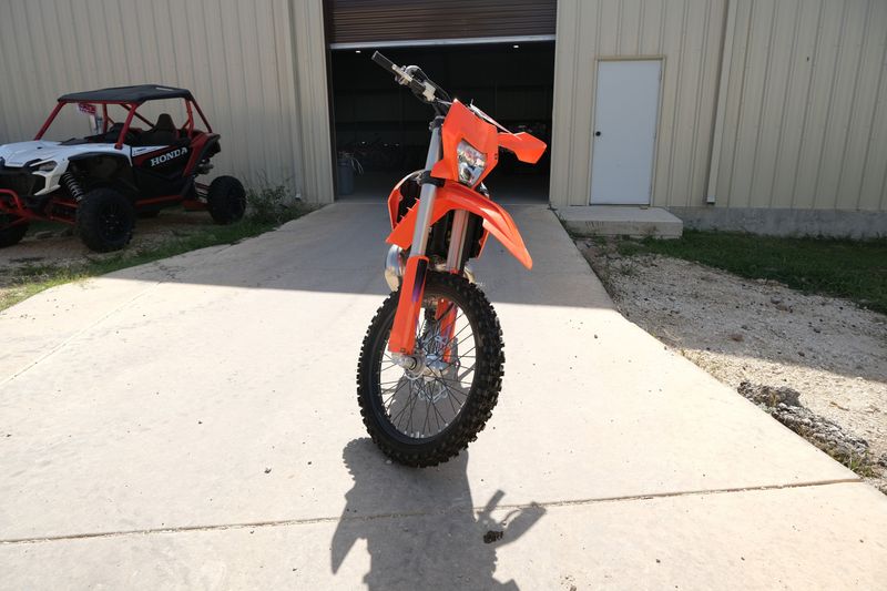 2024 KTM 300 XCW CNC ORANGEImage 10