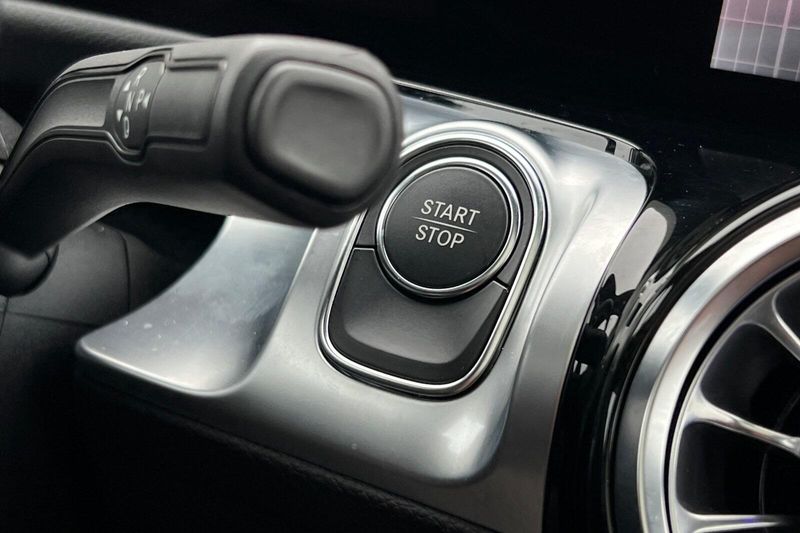 2023 Mercedes-Benz EQB 300Image 26