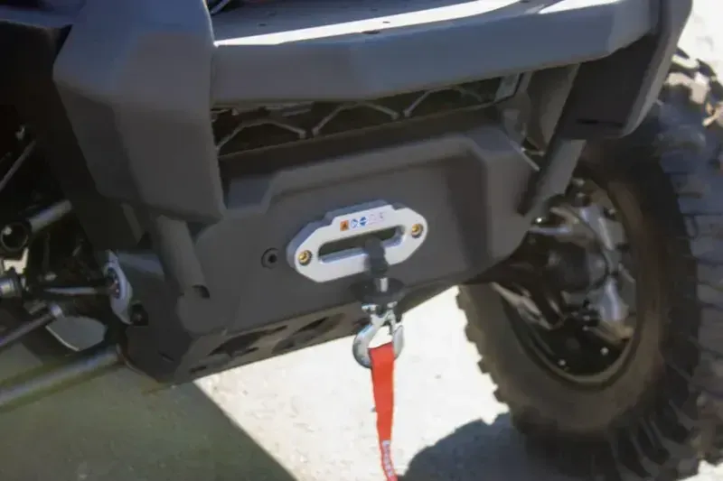 NEW 2026 CAN-AM DEFENDER XT HD11 WITH 1025 INCH TOUCHSCREEN  in a STEALTH BLACK exterior color. Family PowerSports (877) 886-1997 familypowersports.com