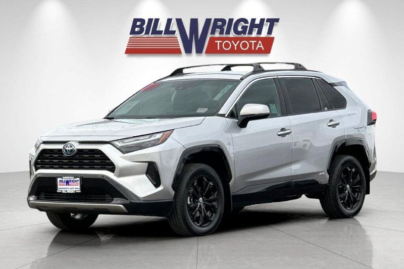 Used 2023 Toyota RAV4 Hybrid SEImage 7
