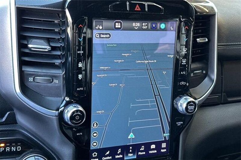 2022 RAM 1500 LaramieImage 17