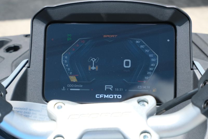 2025 CFMOTO CFORCE 1000 TOURING TUNDRA GREY Image 18