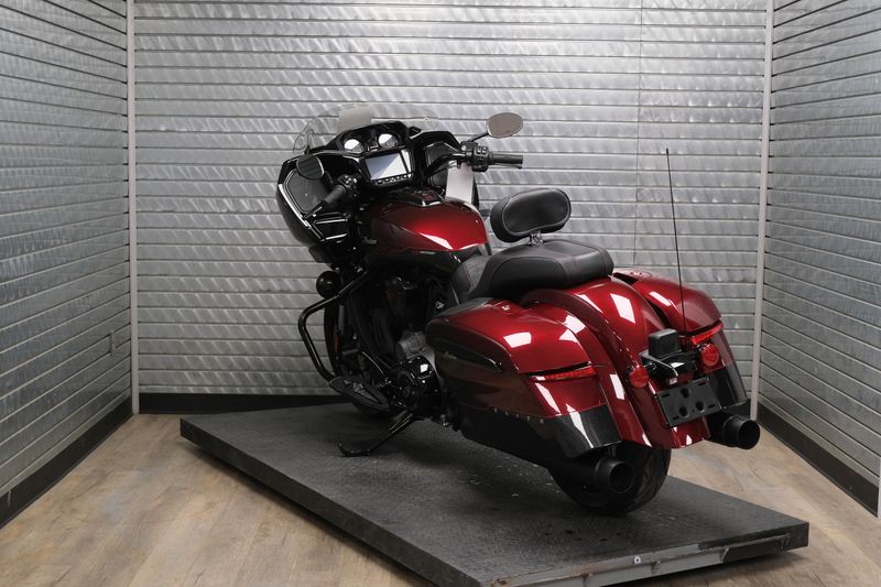 NEW 2026 INDIAN MOTORCYCLE CHALLENGER 125TH ANNIVERSARY EDITION Image 5