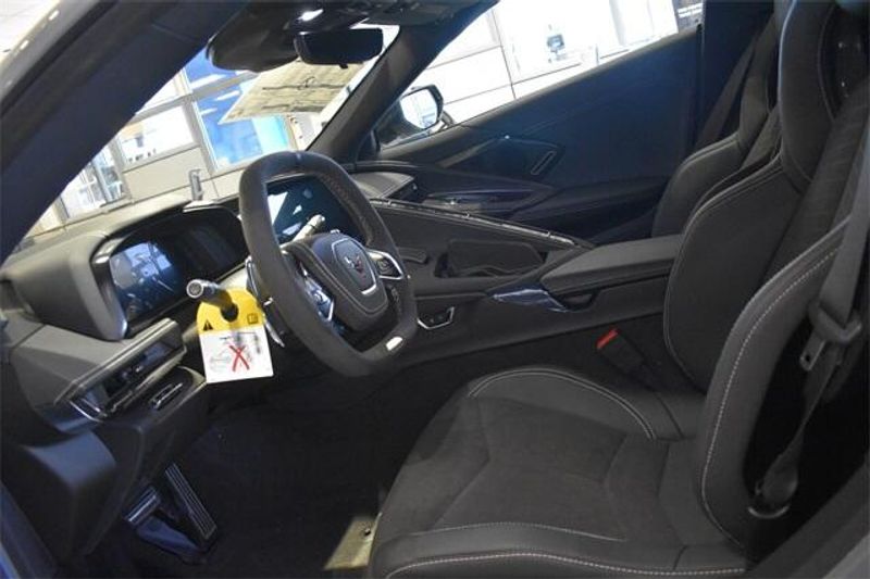 2025 Chevrolet Corvette E-RayImage 22