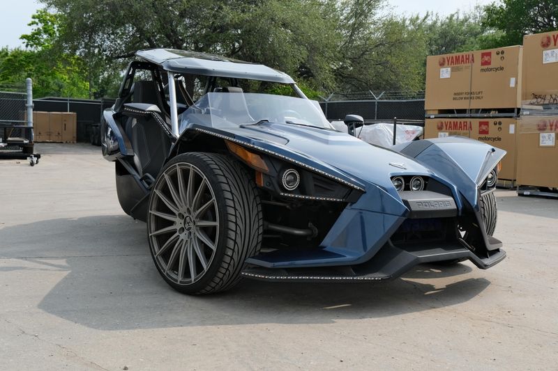USED 2019 POLARIS SLINGSHOT SL Image 1