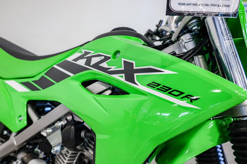 2025 Kawasaki KLX230R LIME GREENImage 9