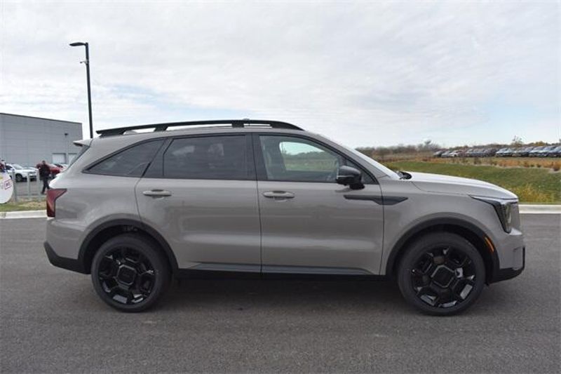 New 2026 Kia Sorento X-Line SX PrestigeImage 2
