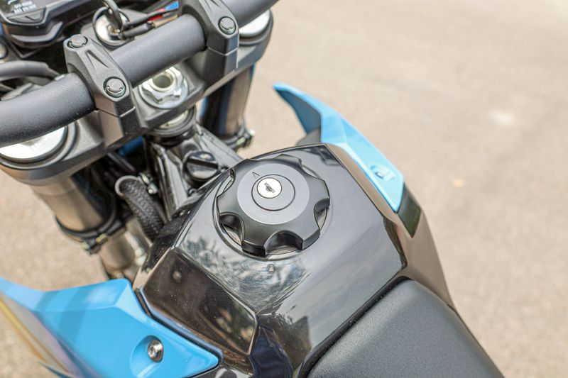 USED 2025 SUZUKI DR-Z4SM Image 23