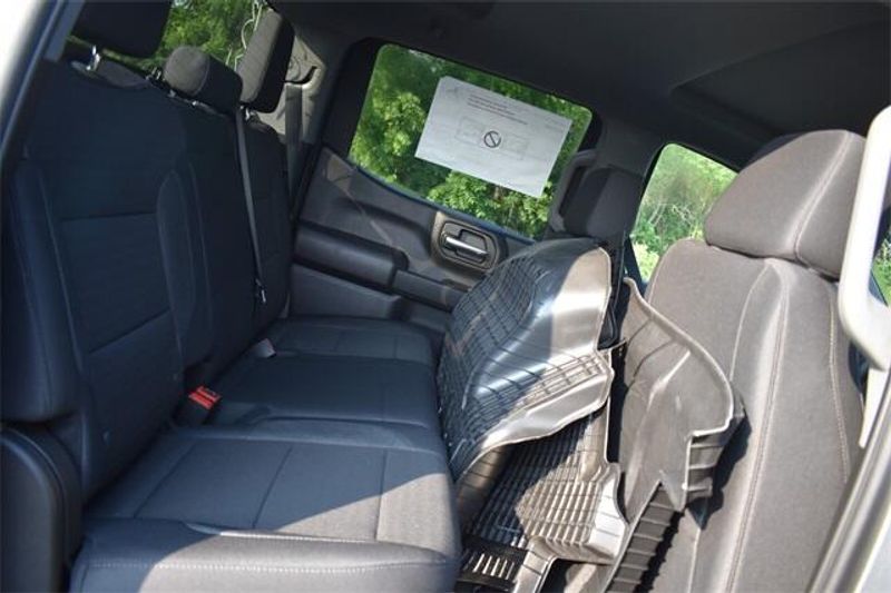 New 2025 Chevrolet Silverado 1500 CustomImage 16