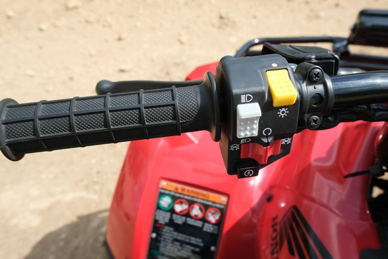 2025 Honda RECONImage 15