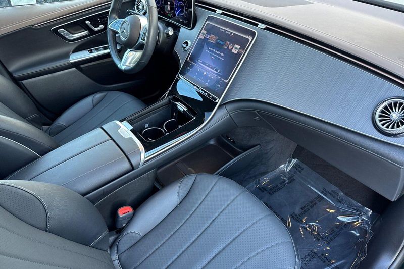 Used 2025 Mercedes-Benz EQE 350 SUVImage 18