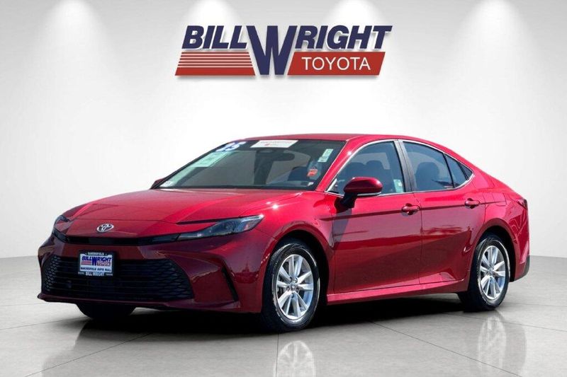 Used 2025 Toyota Camry LEImage 7