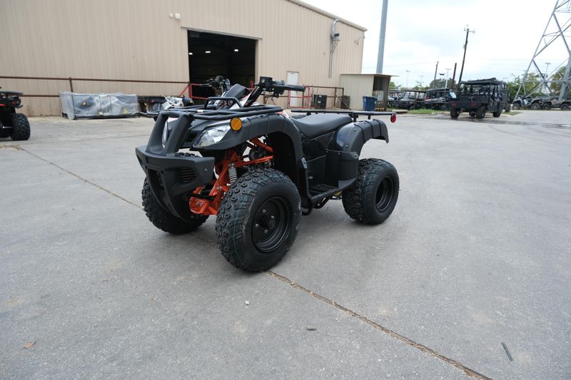 2024 KAYO BULL150 METALLIC BLACK in a METALLIC BLACK exterior color. Family PowerSports (877) 886-1997 familypowersports.com 