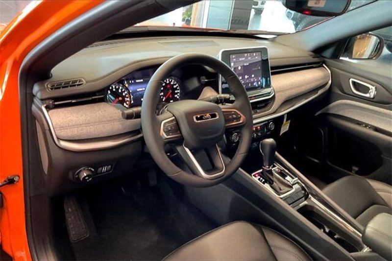 New 2026 Jeep Compass Latitude Altitude 4x4Image 6