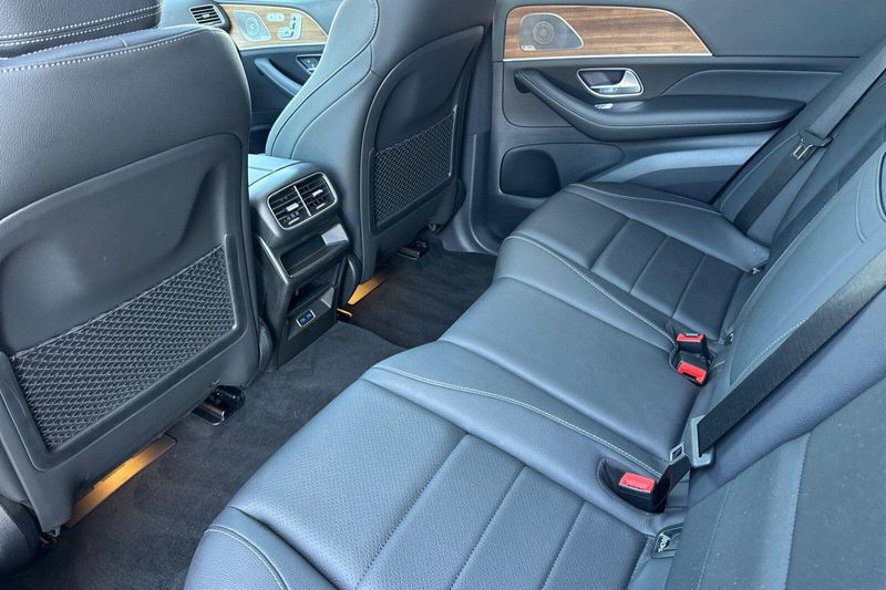 Used 2025 Mercedes-Benz GLE 450Image 13