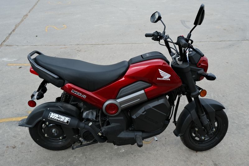USED 2024 HONDA NAVI Image 2