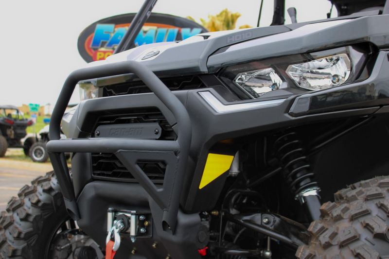 2025 Can-Am DEFENDER MAX LONE STAR HD10 STEALTH BLACK Image 5
