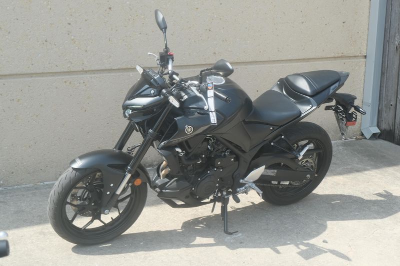 2023 Yamaha MT03 BLACK Image 11