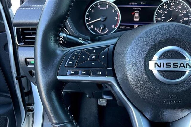2022 Nissan Sentra SVImage 18
