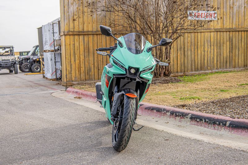 NEW 2026 YAMAHA YZFR3 ABS Image 17