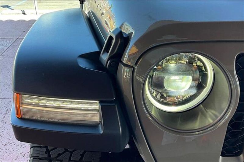Used 2023 Jeep Gladiator MojaveImage 27