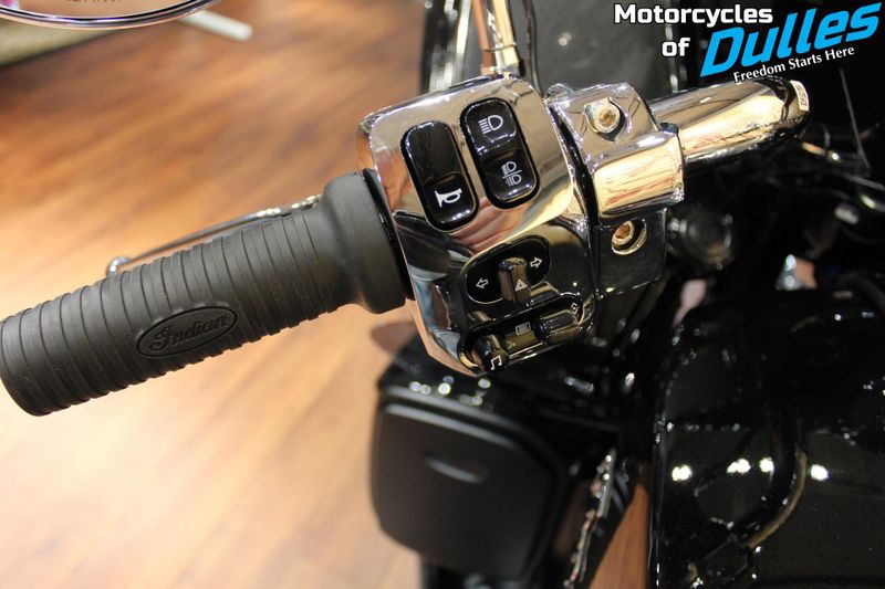 2025 Indian Motorcycle Pursuit Limited 112 Powerband Audio Image 11