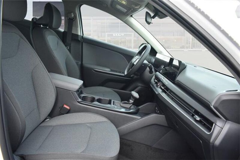 2025 Kia K4 LXSImage 12