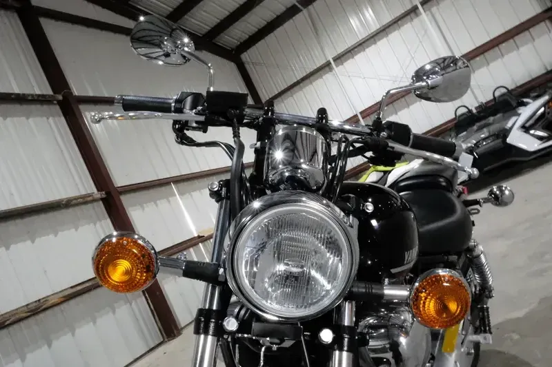 2025 Yamaha V STAR 250 RAVEN Image 15