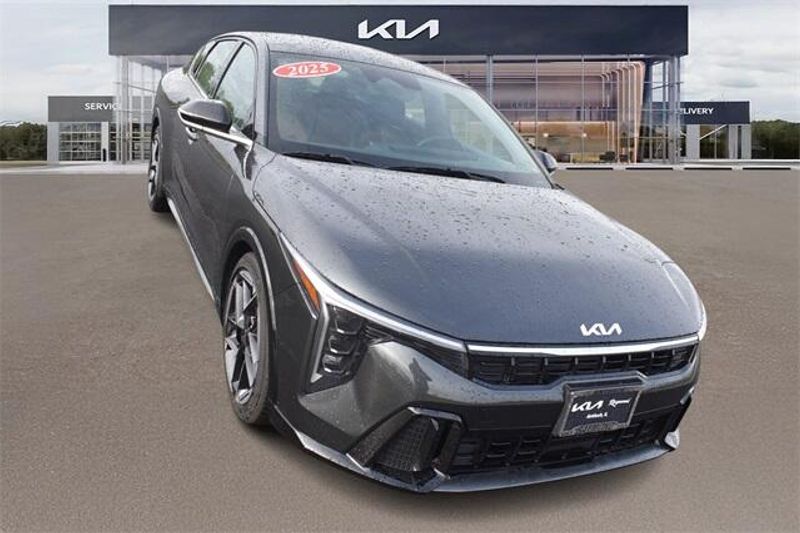2025 Kia K4 Image 9