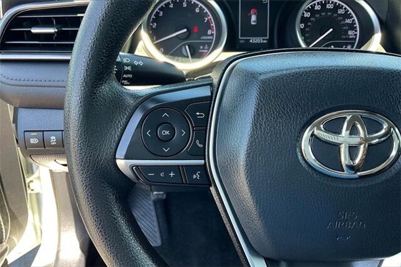 2023 Toyota Camry LEImage 18