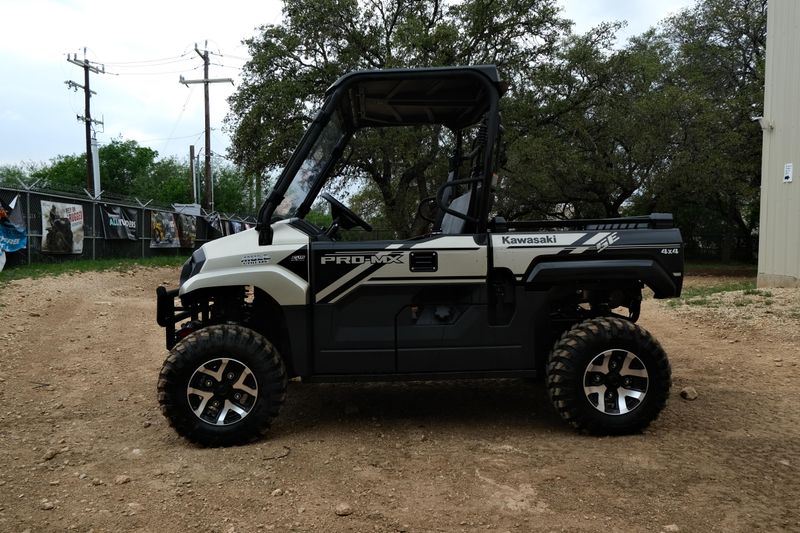 NEW 2026 KAWASAKI MULE PROMX SE Image 6