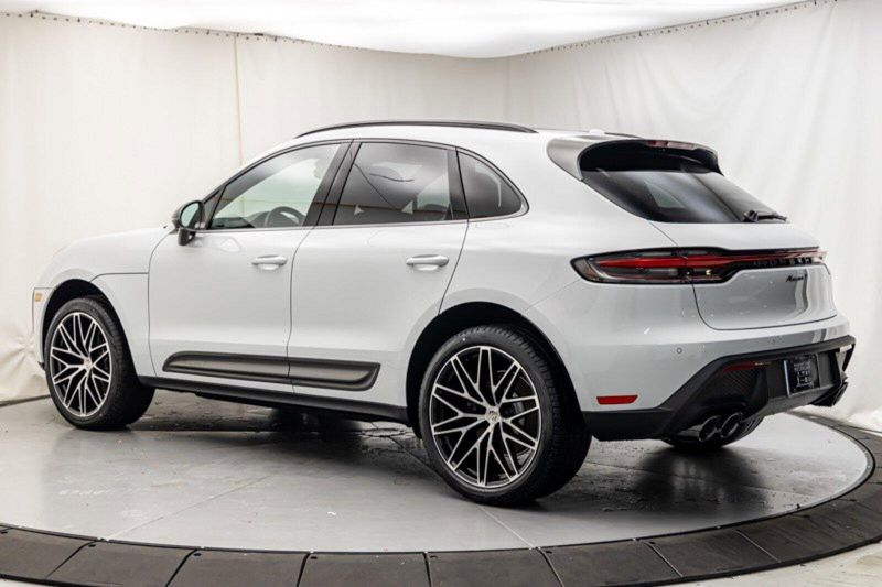 2024 Porsche Macan T in a Carrara White Metallic exterior color and Black w/Chalk Stitchinginterior. Lotus Manhattan 347-395-5714 lotusmanhattan.com 